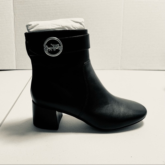 $327 NIB Coach Tania Black Leather Booties Sz 6.5 - Picture 3 of 10